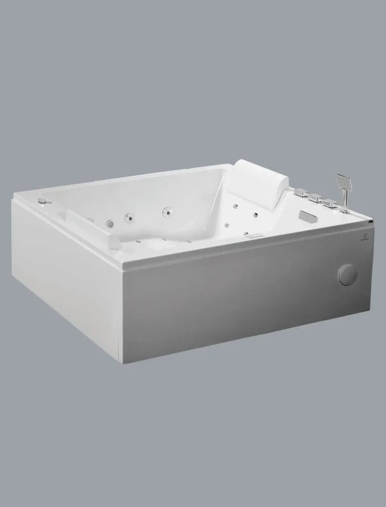 romance-monroe-bathtub-with-divertors-on-right-8